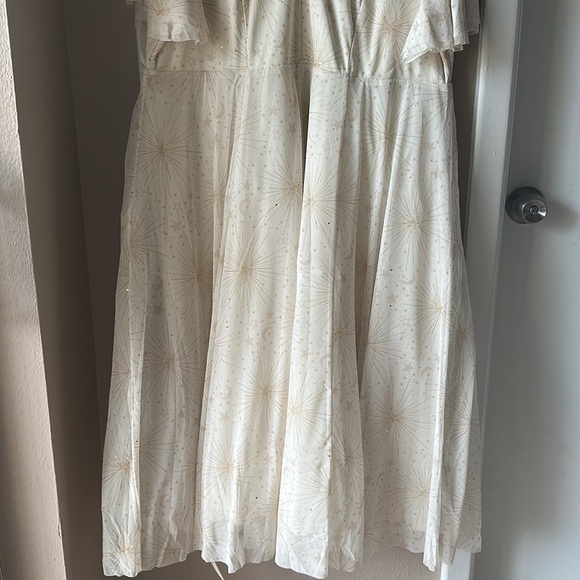 NWT TORRID Midi Mesh Flutter Sleeve Starburst Dress - Picture 9 of 14